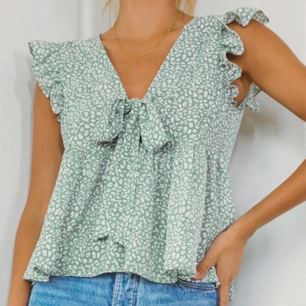Tie Front Top